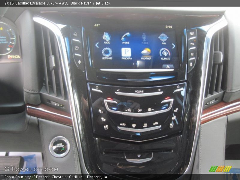 Controls of 2015 Escalade Luxury 4WD