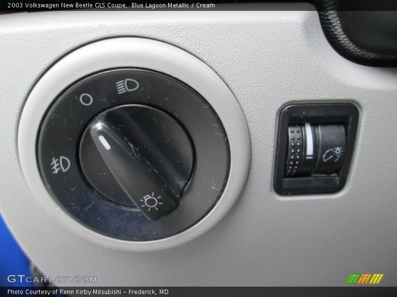 Blue Lagoon Metallic / Cream 2003 Volkswagen New Beetle GLS Coupe