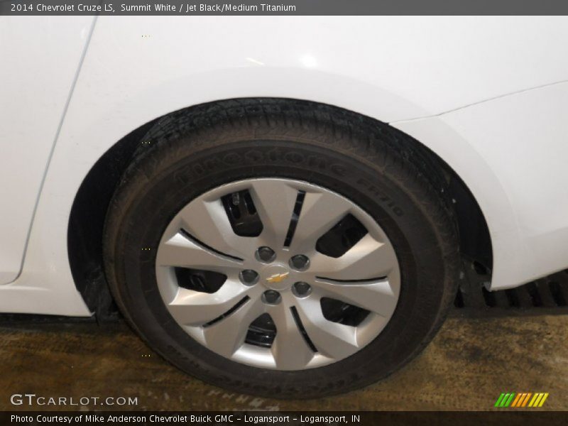 Summit White / Jet Black/Medium Titanium 2014 Chevrolet Cruze LS