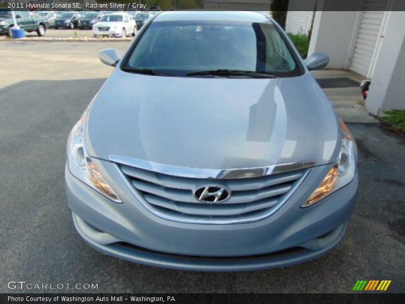 Radiant Silver / Gray 2011 Hyundai Sonata SE