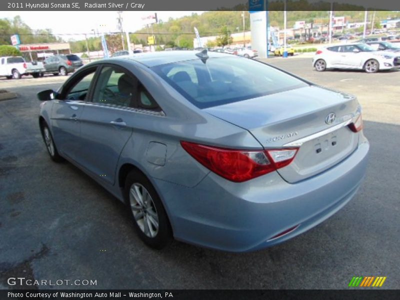 Radiant Silver / Gray 2011 Hyundai Sonata SE