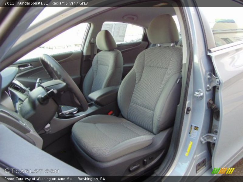 Radiant Silver / Gray 2011 Hyundai Sonata SE