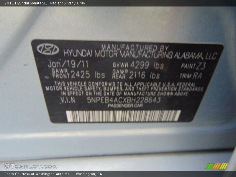 Radiant Silver / Gray 2011 Hyundai Sonata SE