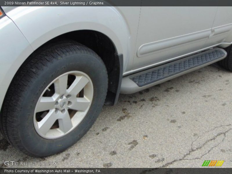 Silver Lightning / Graphite 2009 Nissan Pathfinder SE 4x4