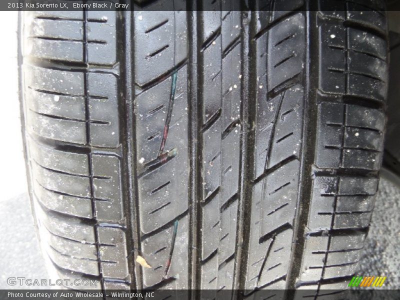 Ebony Black / Gray 2013 Kia Sorento LX