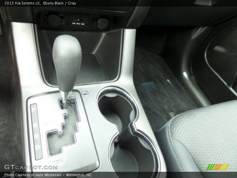 Ebony Black / Gray 2013 Kia Sorento LX