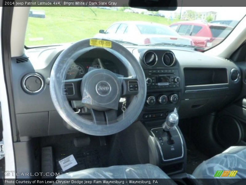 Bright White / Dark Slate Gray 2014 Jeep Patriot Latitude 4x4