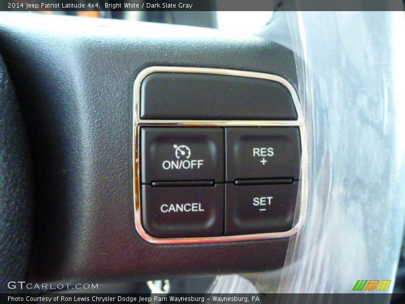 Bright White / Dark Slate Gray 2014 Jeep Patriot Latitude 4x4