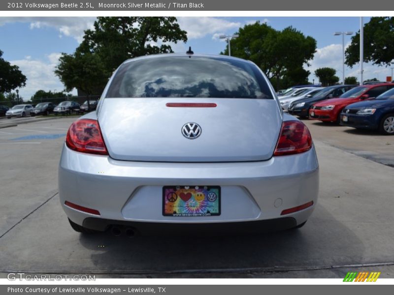 Moonrock Silver Metallic / Titan Black 2012 Volkswagen Beetle 2.5L