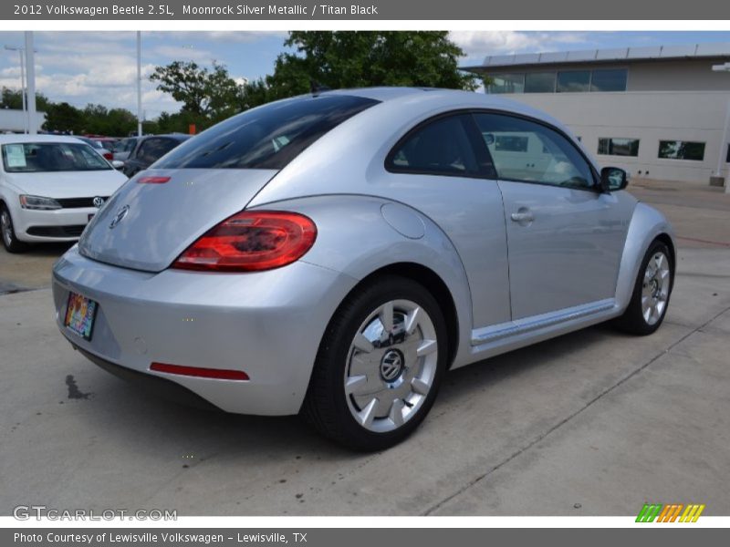 Moonrock Silver Metallic / Titan Black 2012 Volkswagen Beetle 2.5L