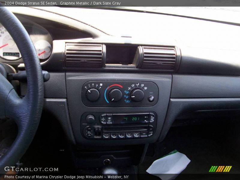 Graphite Metallic / Dark Slate Gray 2004 Dodge Stratus SE Sedan