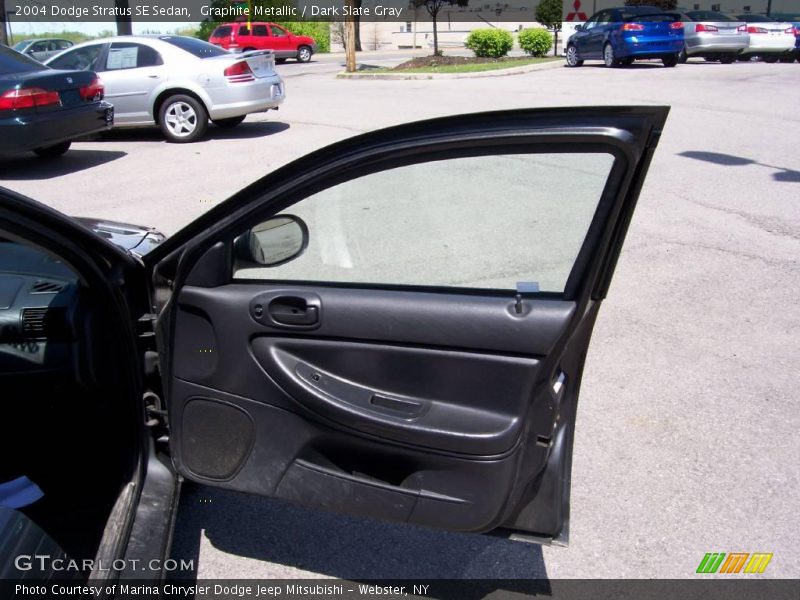Graphite Metallic / Dark Slate Gray 2004 Dodge Stratus SE Sedan