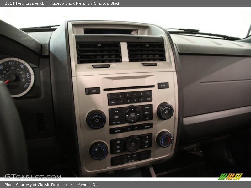 Tuxedo Black Metallic / Charcoal Black 2011 Ford Escape XLT