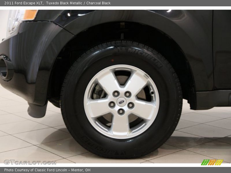 Tuxedo Black Metallic / Charcoal Black 2011 Ford Escape XLT