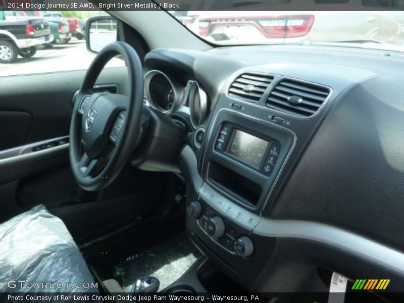 Bright Silver Metallic / Black 2014 Dodge Journey SE AWD