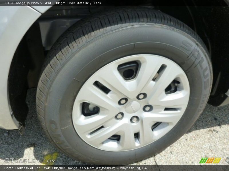 Bright Silver Metallic / Black 2014 Dodge Journey SE AWD