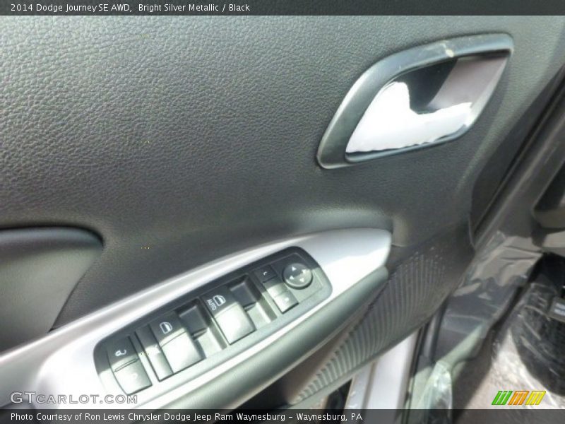 Bright Silver Metallic / Black 2014 Dodge Journey SE AWD