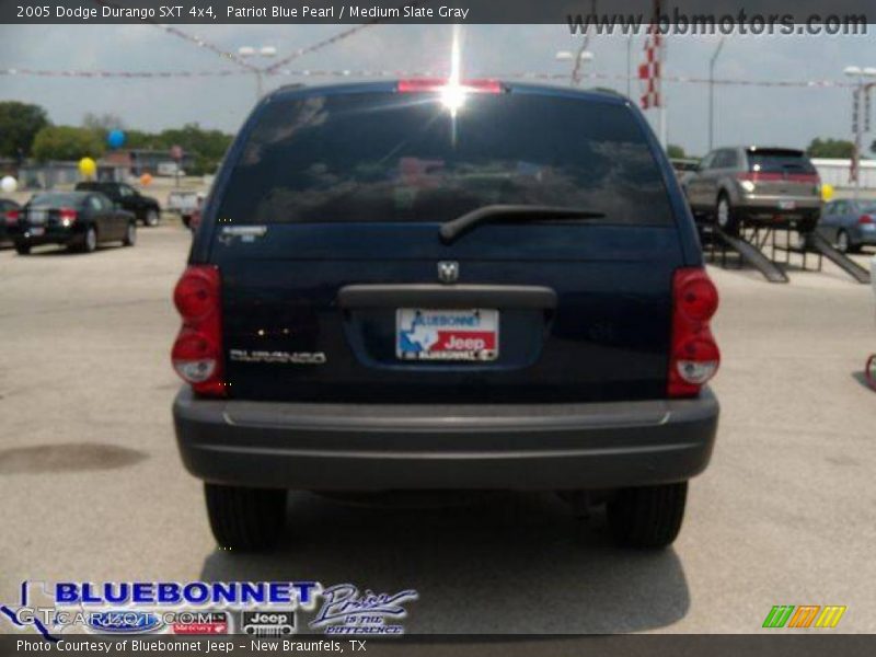 Patriot Blue Pearl / Medium Slate Gray 2005 Dodge Durango SXT 4x4