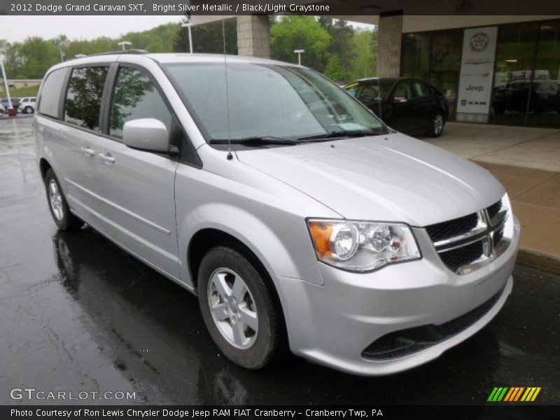 Bright Silver Metallic / Black/Light Graystone 2012 Dodge Grand Caravan SXT