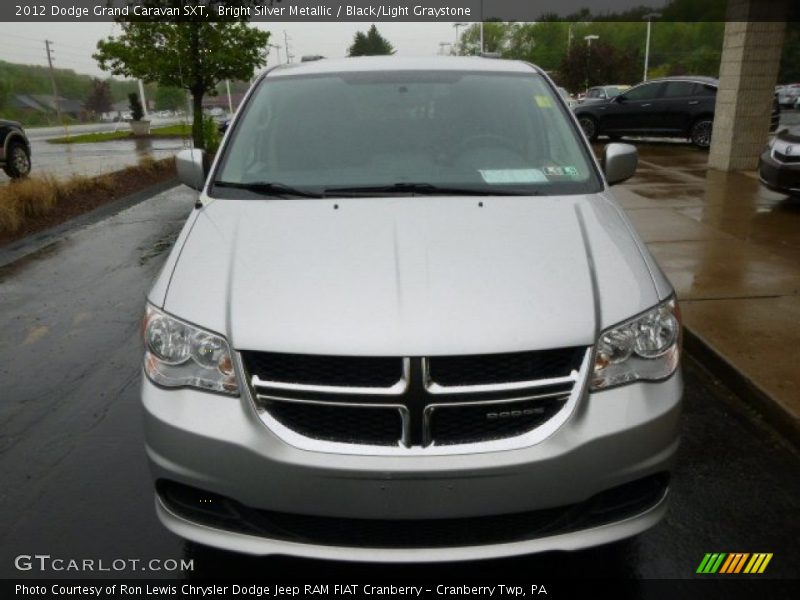 Bright Silver Metallic / Black/Light Graystone 2012 Dodge Grand Caravan SXT