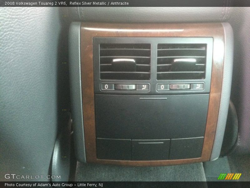 Reflex Silver Metallic / Anthracite 2008 Volkswagen Touareg 2 VR6