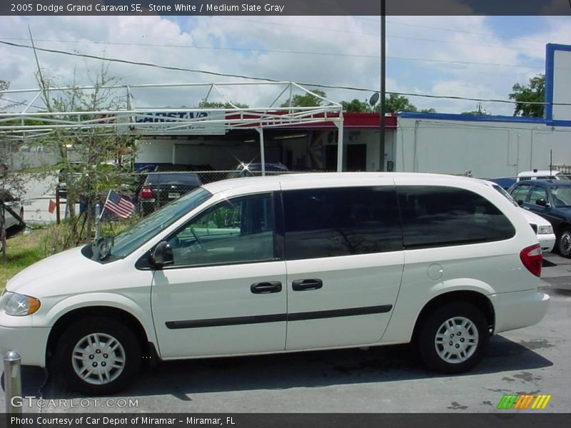 Stone White / Medium Slate Gray 2005 Dodge Grand Caravan SE