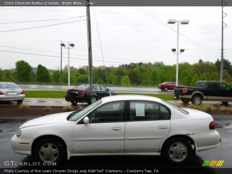Bright White / Gray 2000 Chevrolet Malibu LS Sedan
