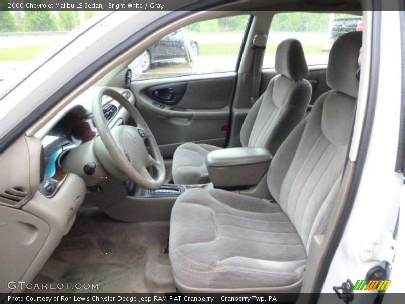 Bright White / Gray 2000 Chevrolet Malibu LS Sedan