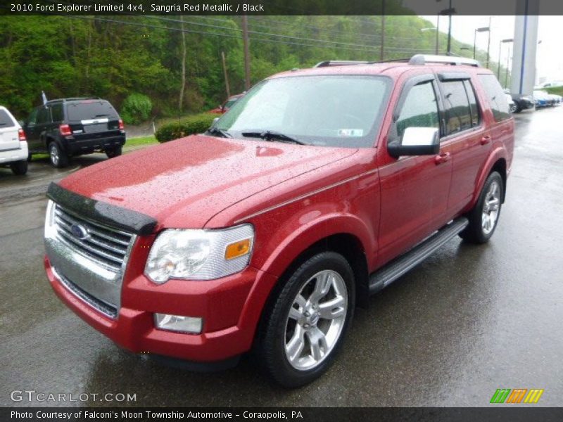 Front 3/4 View of 2010 Explorer Limited 4x4