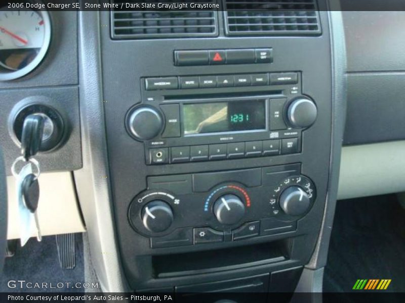 Stone White / Dark Slate Gray/Light Graystone 2006 Dodge Charger SE