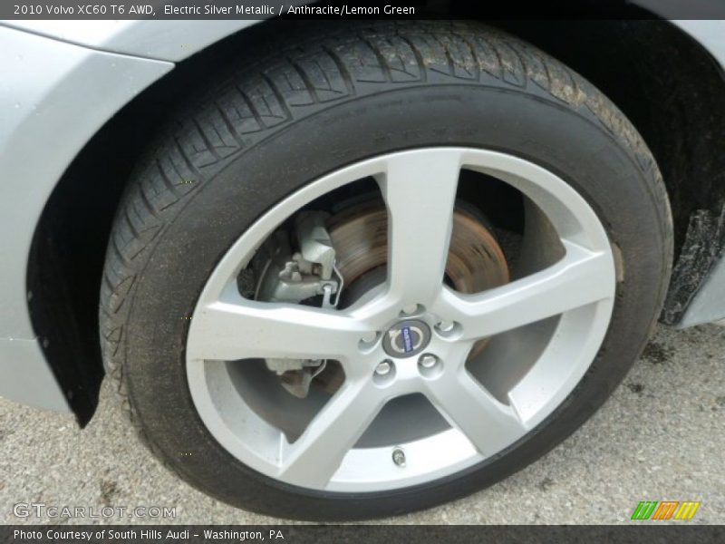 Electric Silver Metallic / Anthracite/Lemon Green 2010 Volvo XC60 T6 AWD