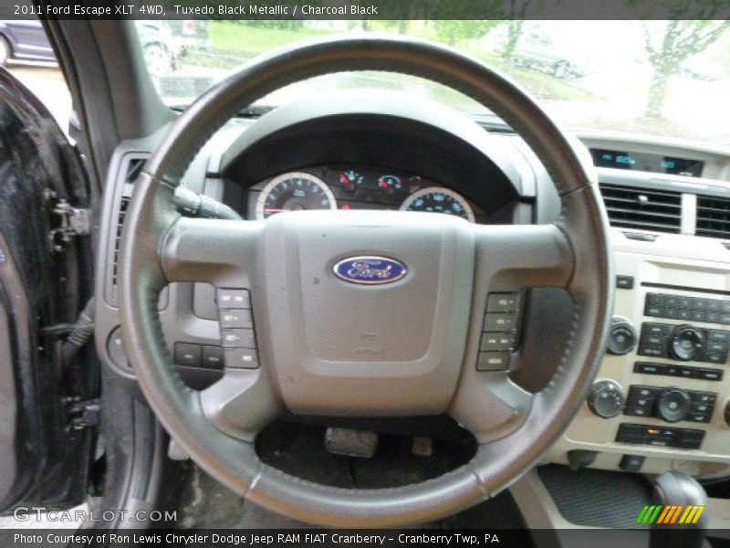Tuxedo Black Metallic / Charcoal Black 2011 Ford Escape XLT 4WD