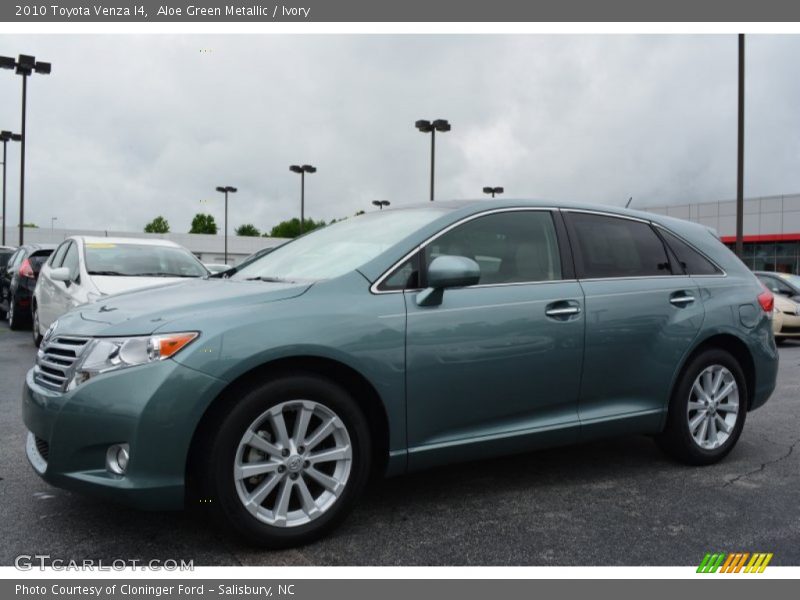 Aloe Green Metallic / Ivory 2010 Toyota Venza I4
