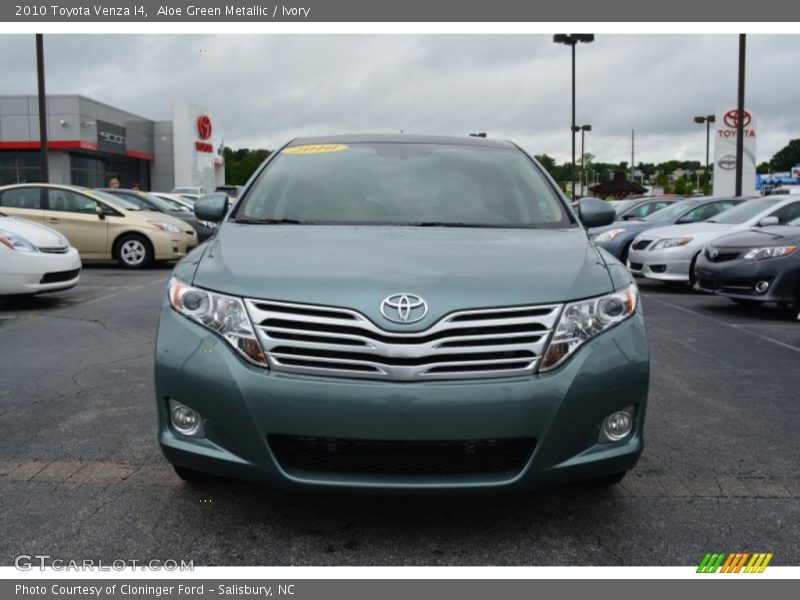 Aloe Green Metallic / Ivory 2010 Toyota Venza I4