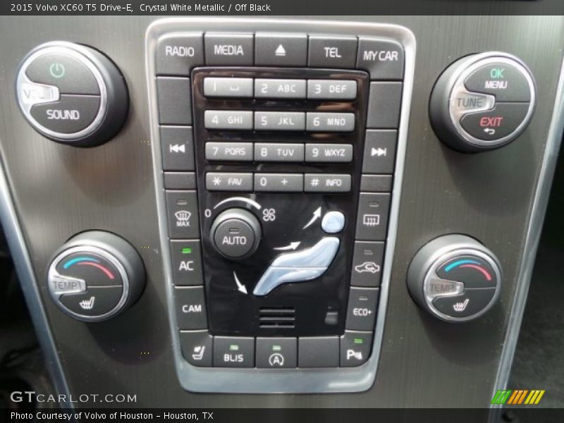 Crystal White Metallic / Off Black 2015 Volvo XC60 T5 Drive-E