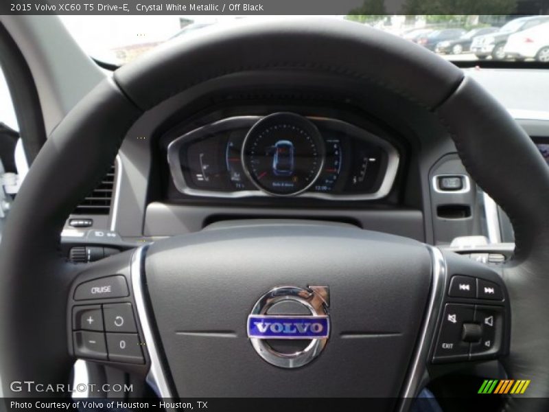 Crystal White Metallic / Off Black 2015 Volvo XC60 T5 Drive-E