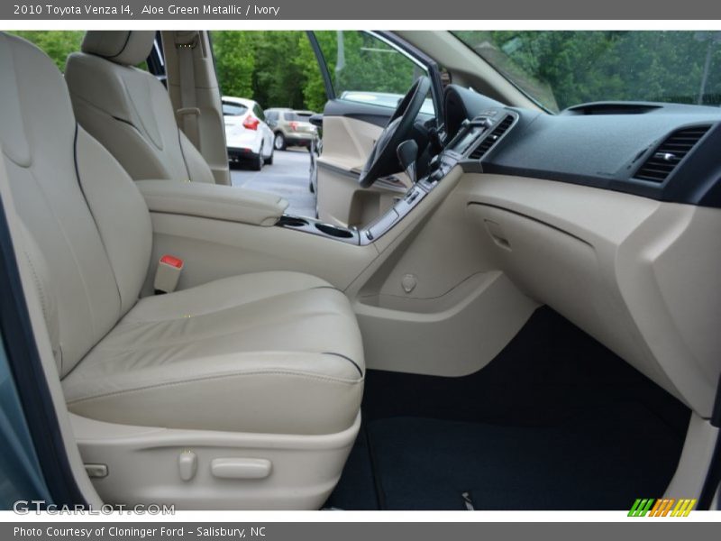 Aloe Green Metallic / Ivory 2010 Toyota Venza I4