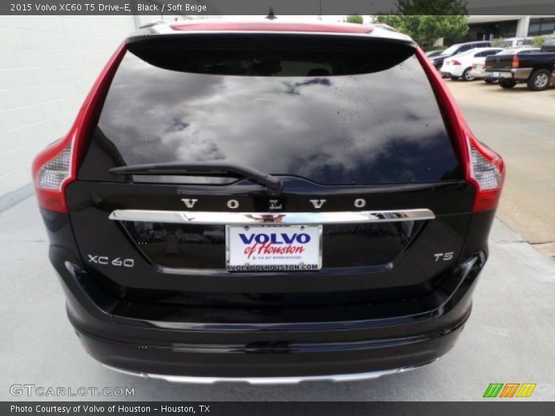 Black / Soft Beige 2015 Volvo XC60 T5 Drive-E