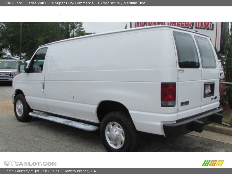 Oxford White / Medium Flint 2009 Ford E Series Van E250 Super Duty Commercial
