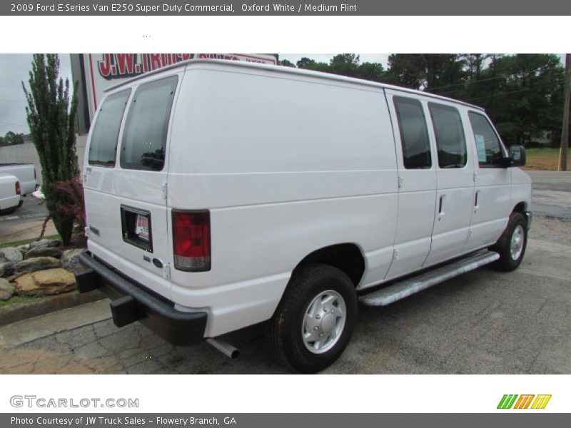 Oxford White / Medium Flint 2009 Ford E Series Van E250 Super Duty Commercial