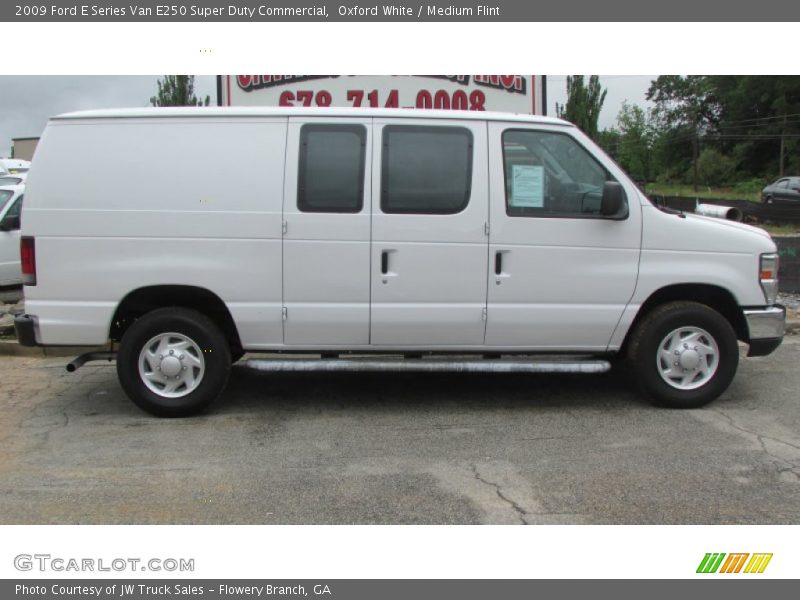 Oxford White / Medium Flint 2009 Ford E Series Van E250 Super Duty Commercial