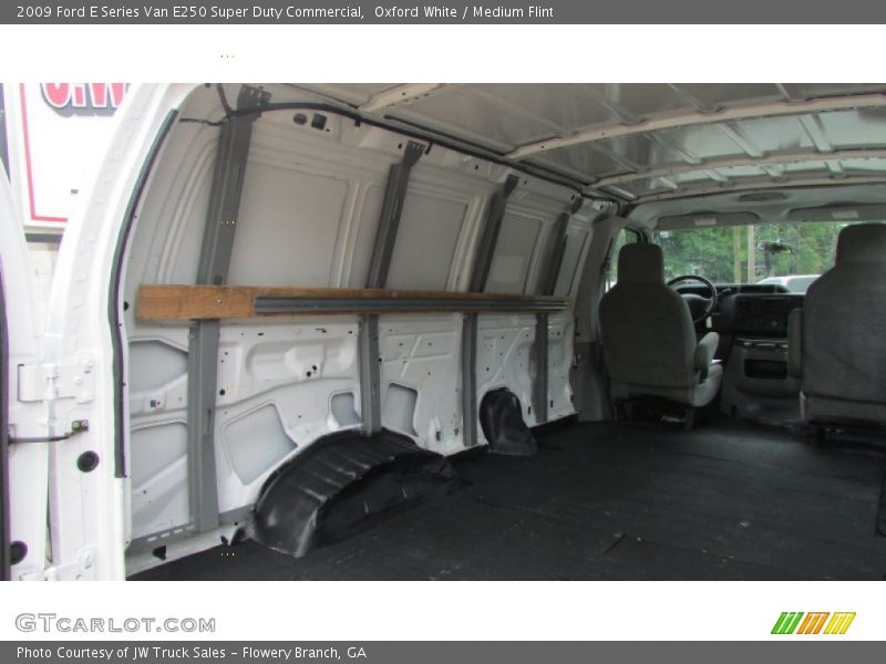 Oxford White / Medium Flint 2009 Ford E Series Van E250 Super Duty Commercial