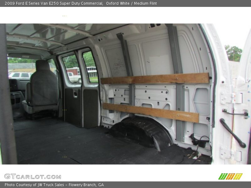 Oxford White / Medium Flint 2009 Ford E Series Van E250 Super Duty Commercial