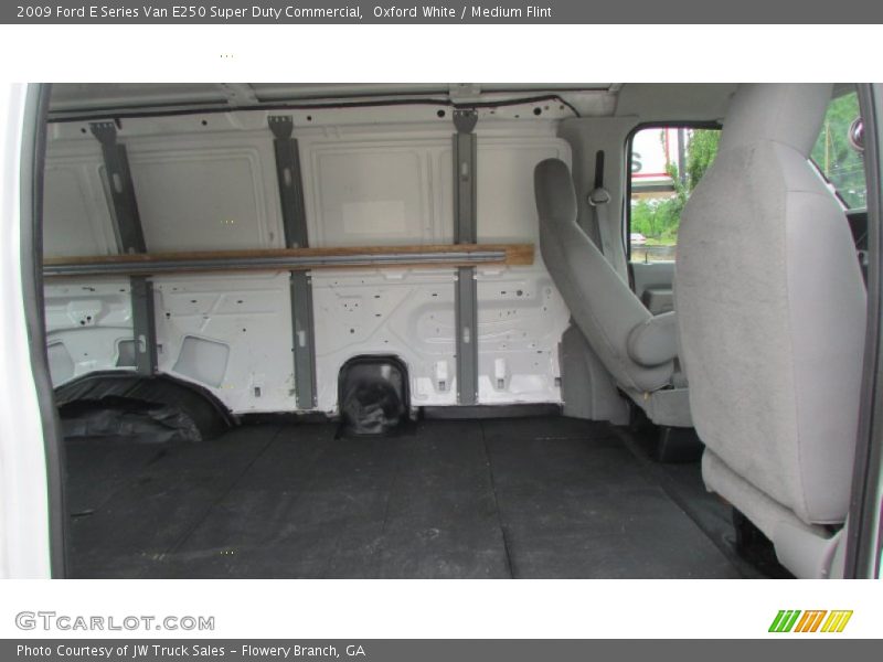 Oxford White / Medium Flint 2009 Ford E Series Van E250 Super Duty Commercial