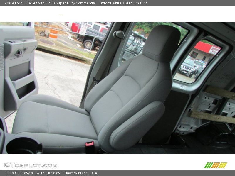 Oxford White / Medium Flint 2009 Ford E Series Van E250 Super Duty Commercial