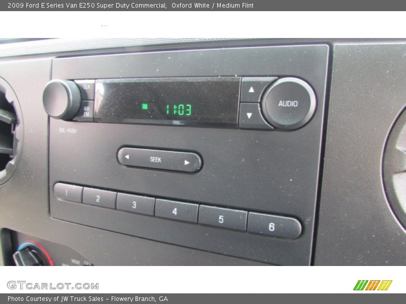 Oxford White / Medium Flint 2009 Ford E Series Van E250 Super Duty Commercial