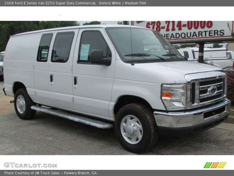 Oxford White / Medium Flint 2009 Ford E Series Van E250 Super Duty Commercial