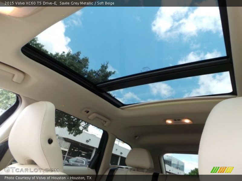 Sunroof of 2015 XC60 T5 Drive-E
