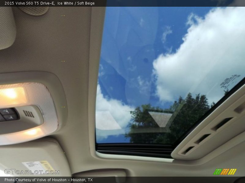 Ice White / Soft Beige 2015 Volvo S60 T5 Drive-E