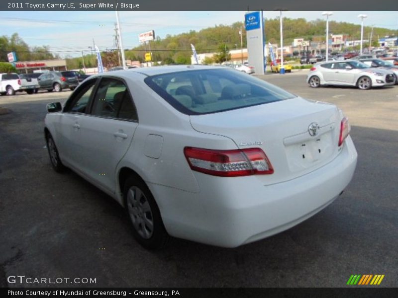 Super White / Bisque 2011 Toyota Camry LE
